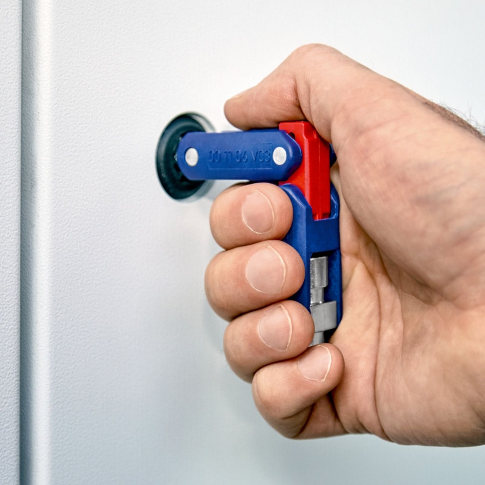 knipex_001106v03_9_hp_2