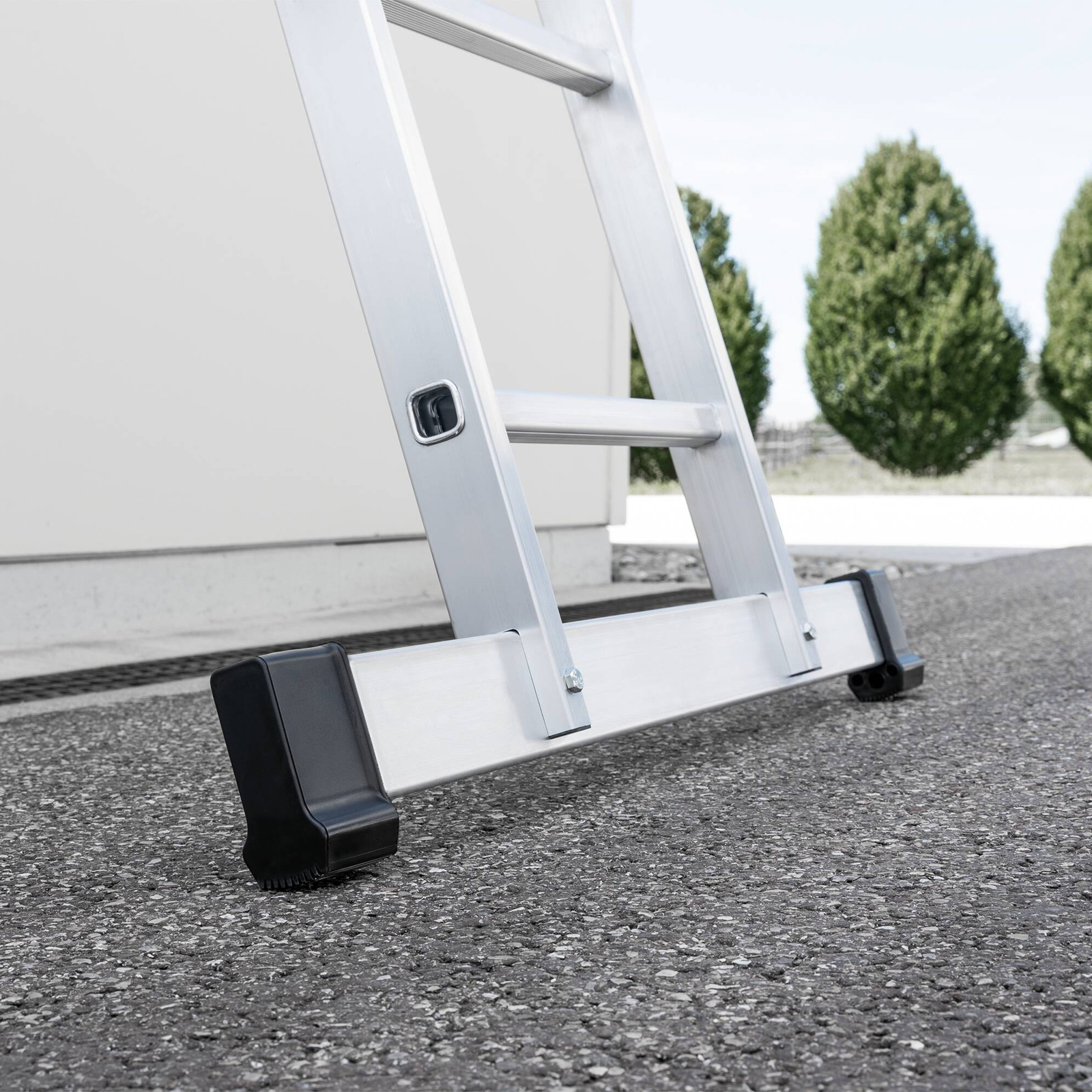 guenzburger_sprossen-anlegeleiter-standard-traverse_anwendungsbild-2_5