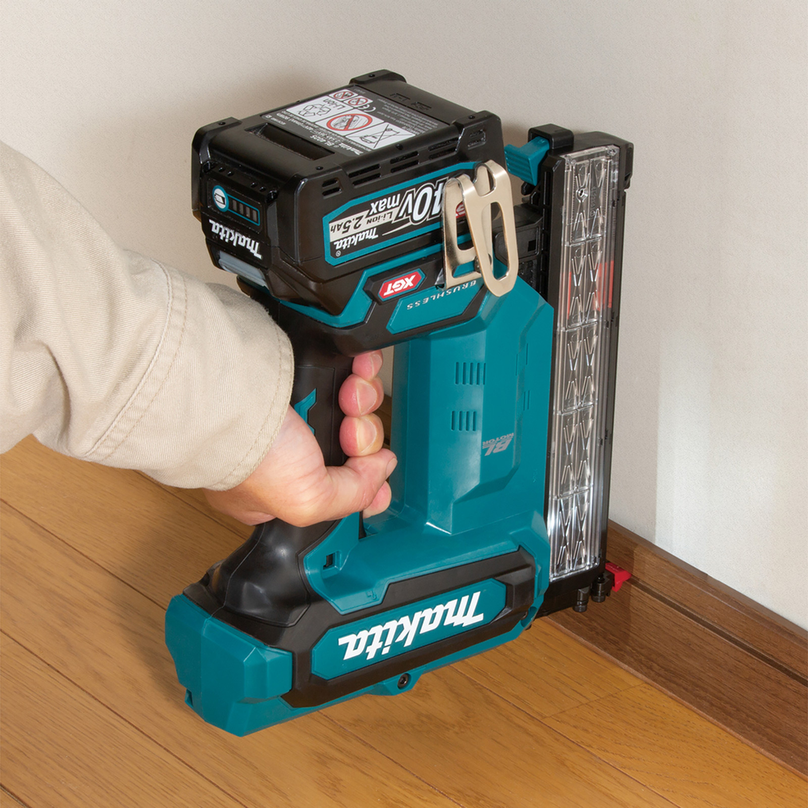 Makita FN001GZ Akku-Stauchkopfnagler 40V max. Solo