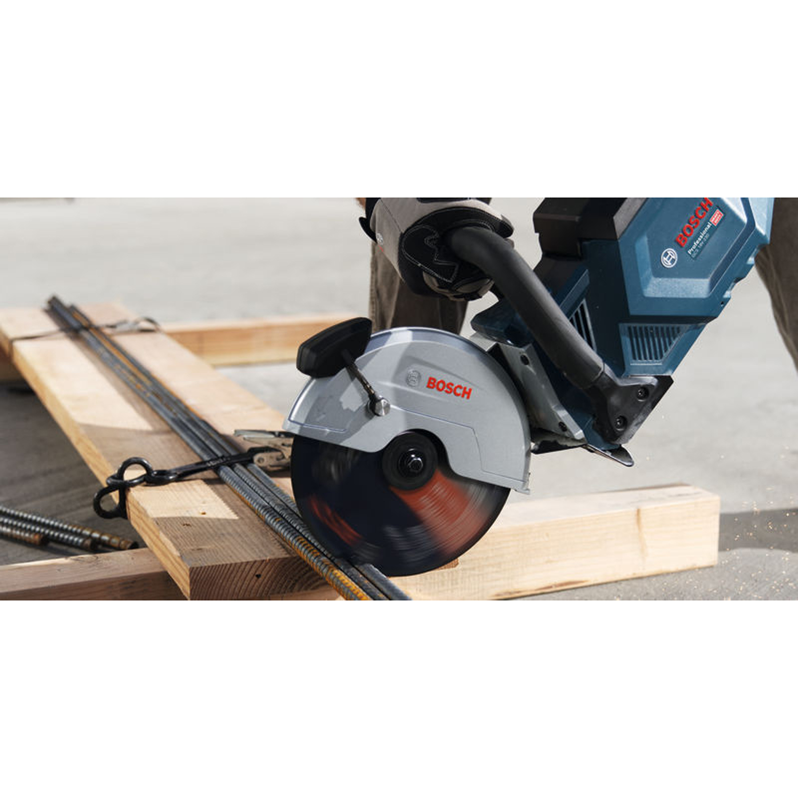 Bosch Akku-Trennsäge GCS 18V-230 Solo - 06013B0000