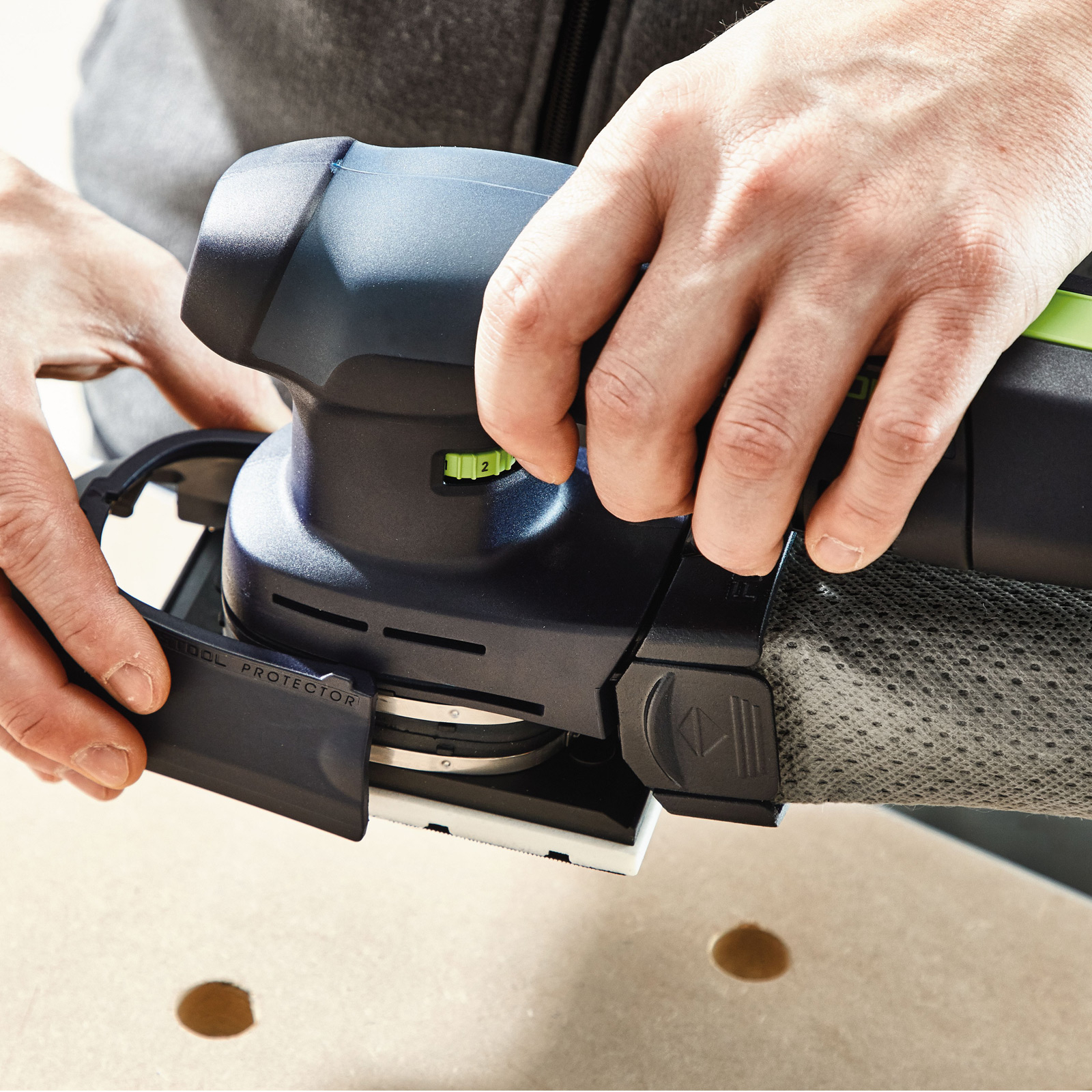 Festool Akku-Rutscher RTSC 400 3,0 I-Plus / 2x 3,0 Ah Akku + Ladegerät + Zubehör im Systainer - 577686