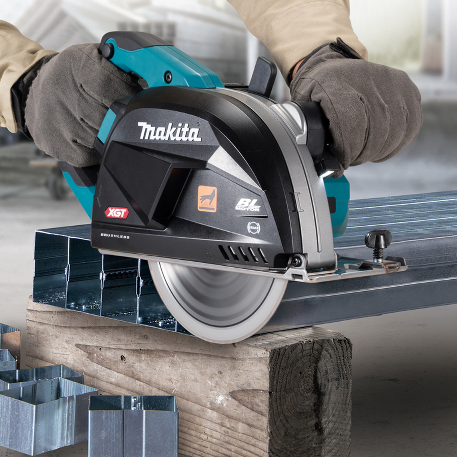 Makita CS002GZ Akku-Metallhandkreissäge 40 V Ø 185 mm Solo