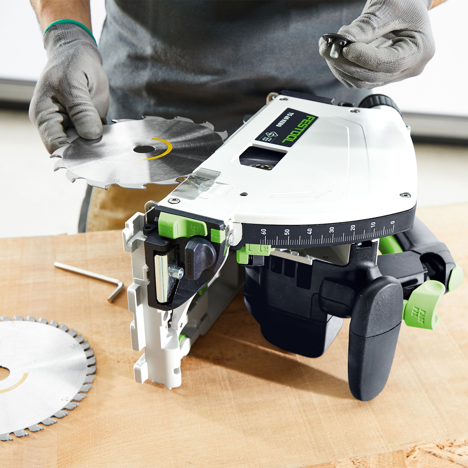 Festool Tauchsäge TS 60 KEBQ-Plus + Kreissägeblatt  HW 168 x 1,8 x 20 W28 im Systainer - 577847