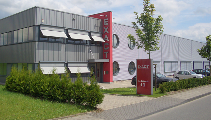 EXACT Firmengebäude Außenansicht