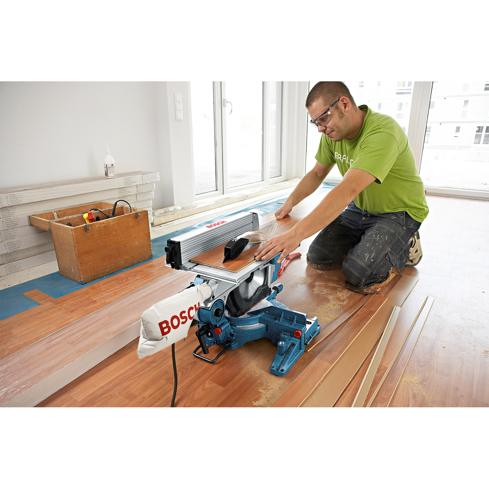 Bosch Kombinationssäge GTM 12 JL 1.800 Watt + Arbeitstisch GTA 2600 - 0615990EU2