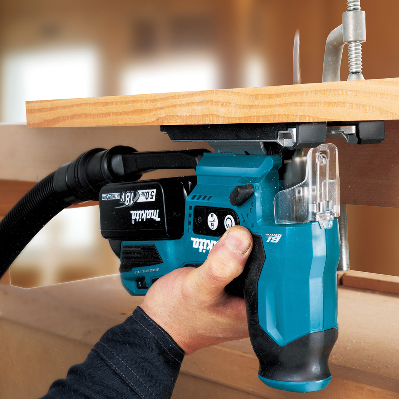 Makita DJV185RF1J Akku-Pendelhubstichsäge 18V / 1x 3,0 Ah Akku + Ladegerät im MAKPAC