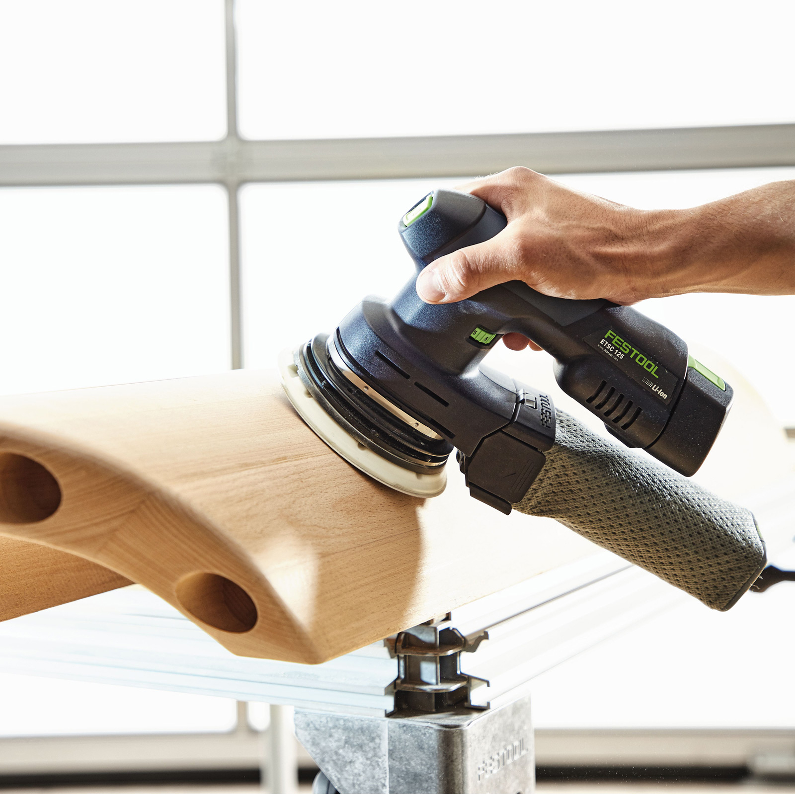 Festool Akku-Exzenterschleifer ETSC 125 3,0 I-Set / 2x 3,0 Ah Akku + Ladegerät + Zubehör im Systainer - 577689