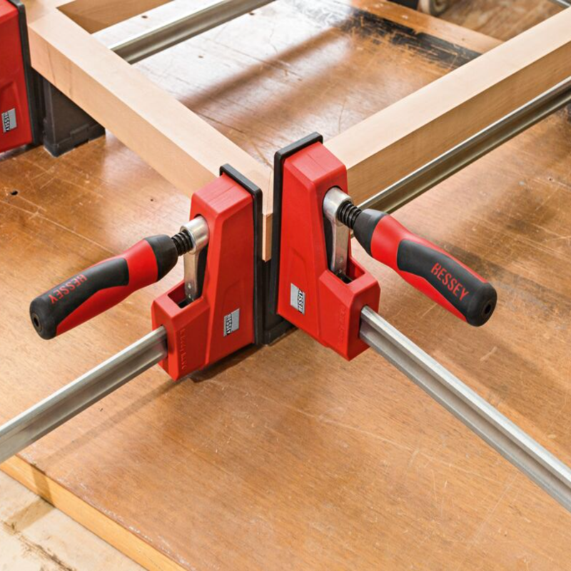 BESSEY Korpuszwingen für Möbelbau und präzise Verleimarbeiten