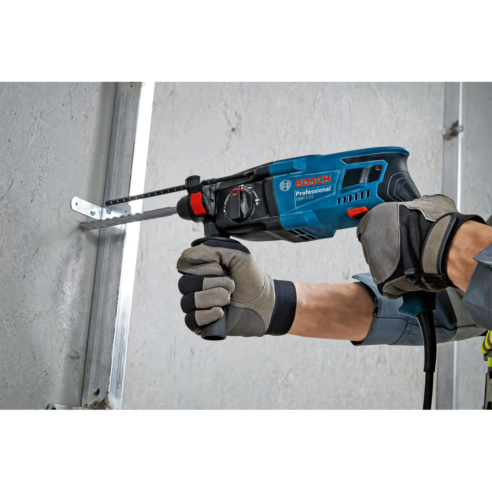 Bosch Bohrhammer GBH 2-21 mit SDS plus im Koffer - 06112A6001