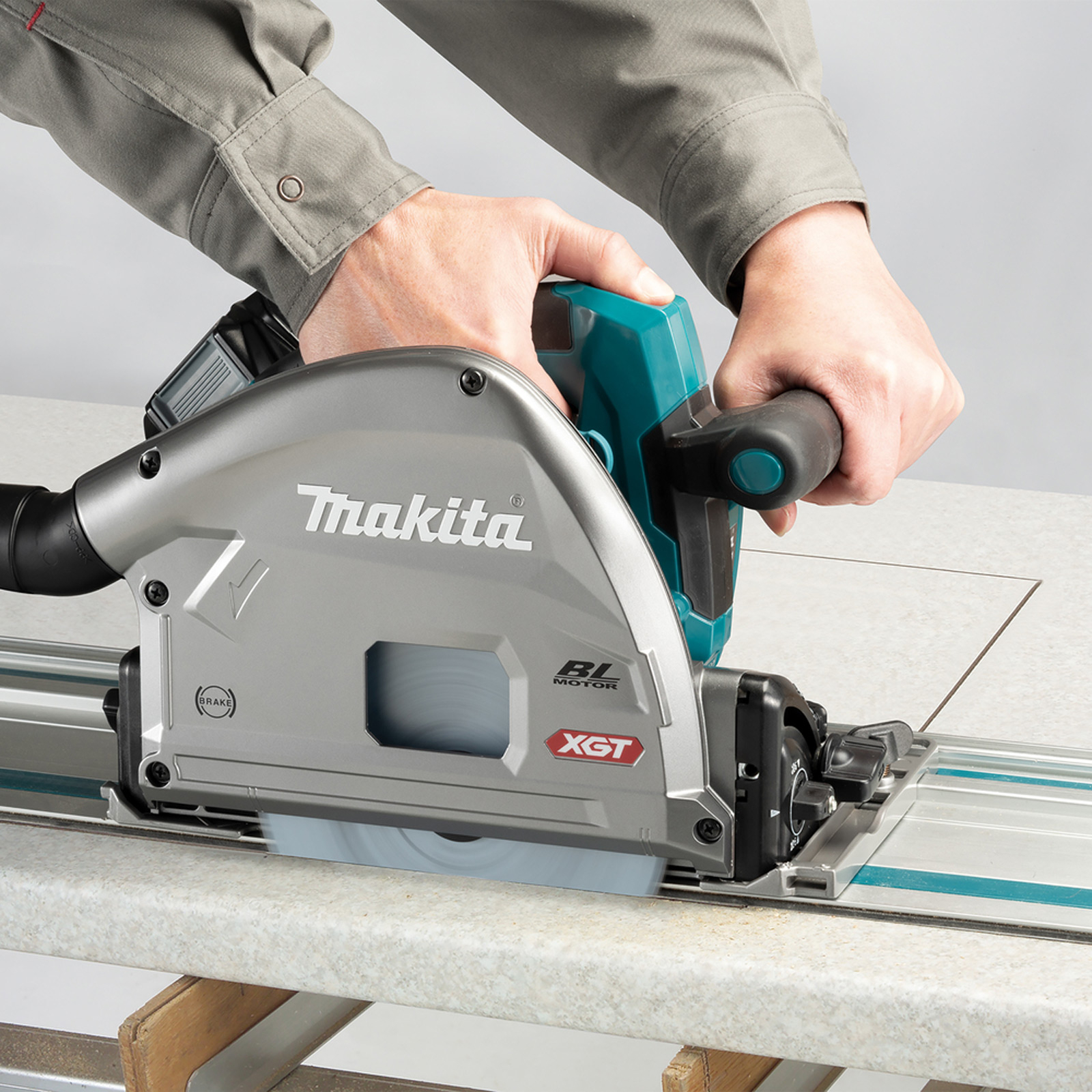 Makita SP001GZ03 Akku-Tauchsäge 56mm 40V max. Solo im Makpac