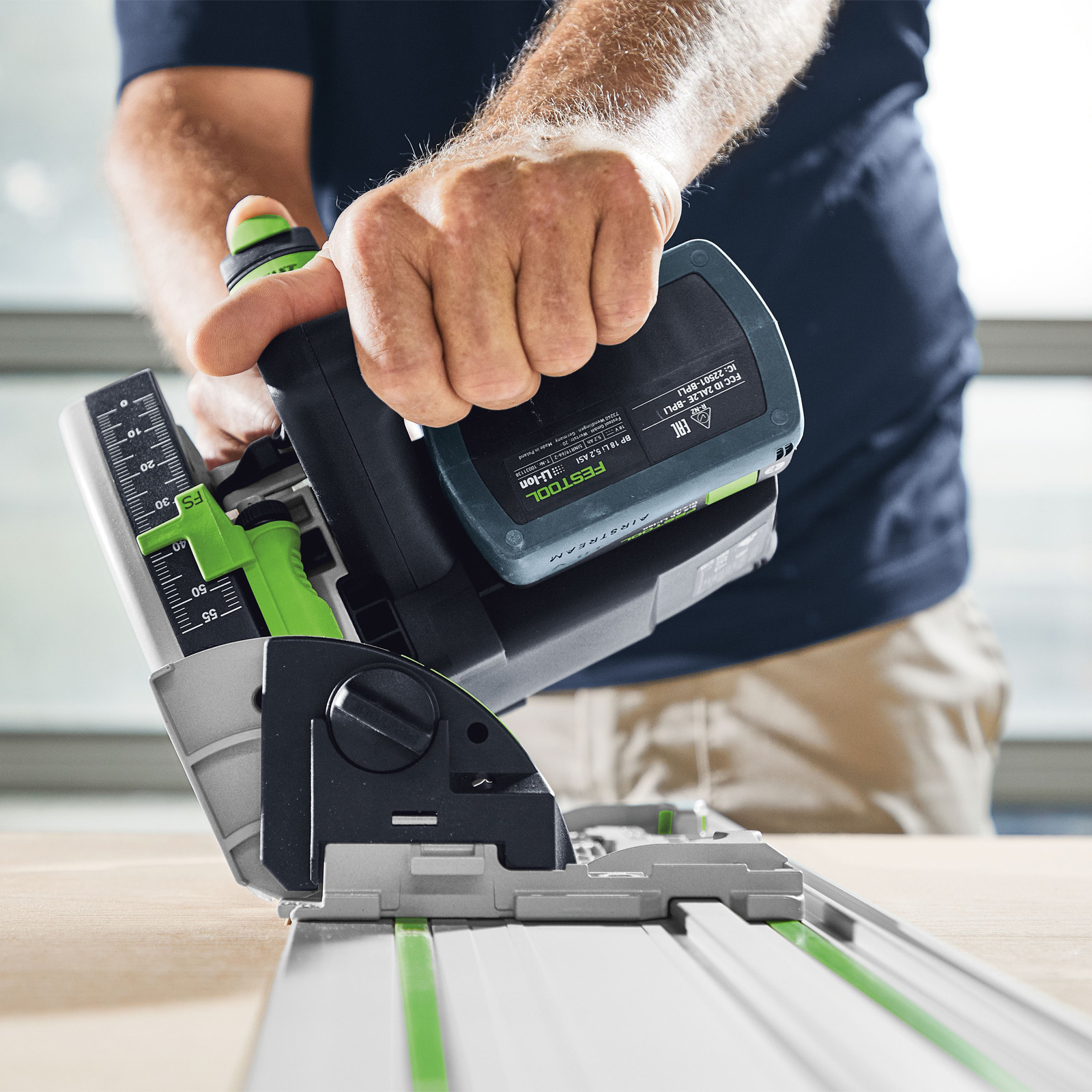 Festool Akku-Tauchsäge TSC 55 5,0 KEBI-Plus/XL / 2x 5,0 Ah + Ladegerät im Systainer - 577342